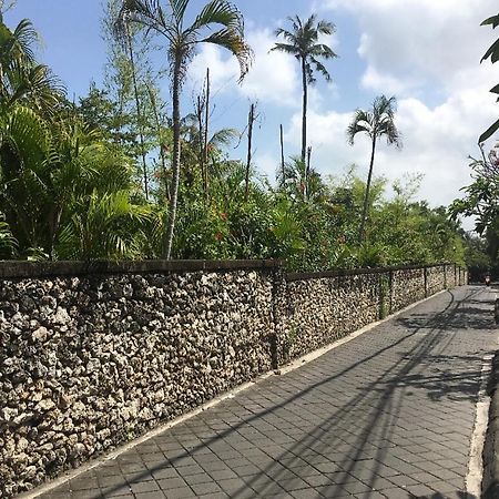 Kubu Verra Seminyak Kuta  Ngoại thất bức ảnh