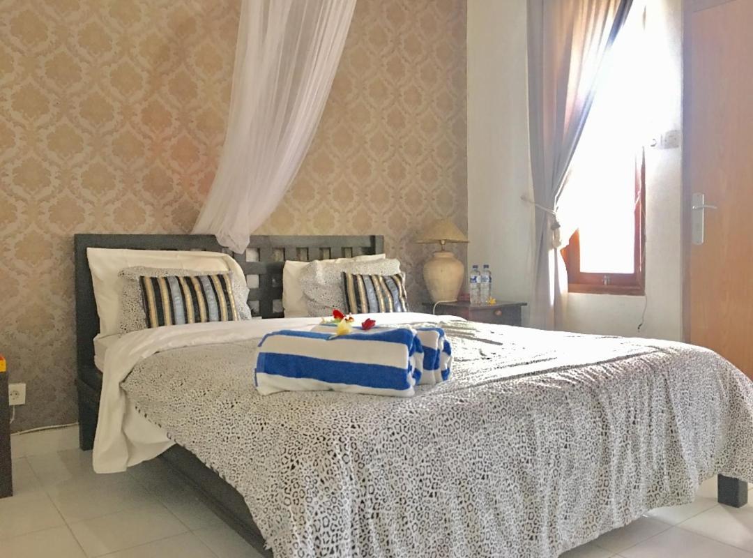 Kubu Verra Seminyak Kuta  Ngoại thất bức ảnh